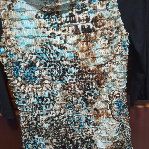 New Directions Animal Print Top Blouse Shirt M Black Leopard Ruffle  1/2 Sleeve - Picture 6 of 10